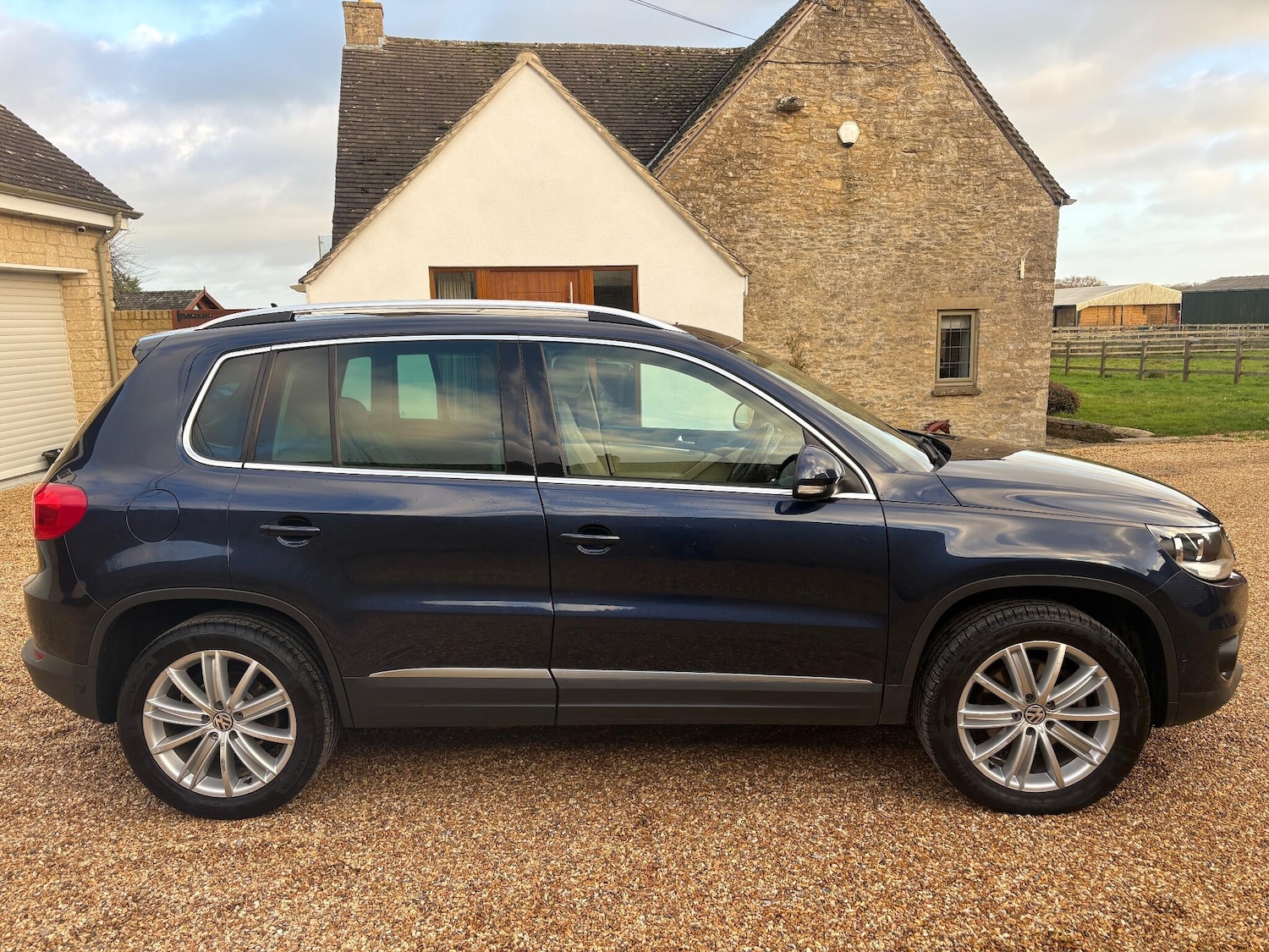Used Volkswagen Tiguan 2012 for sale - 76913144: Photo 7
