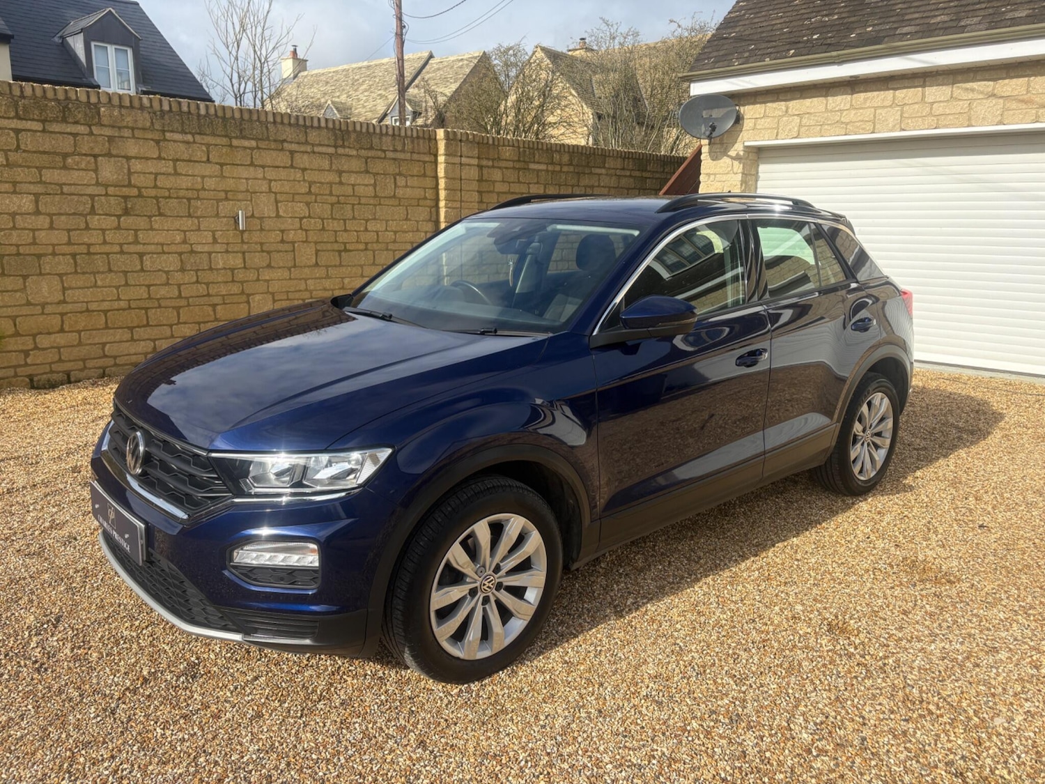 Used Volkswagen T-Roc 2019 for sale - 77646876: Photo 6