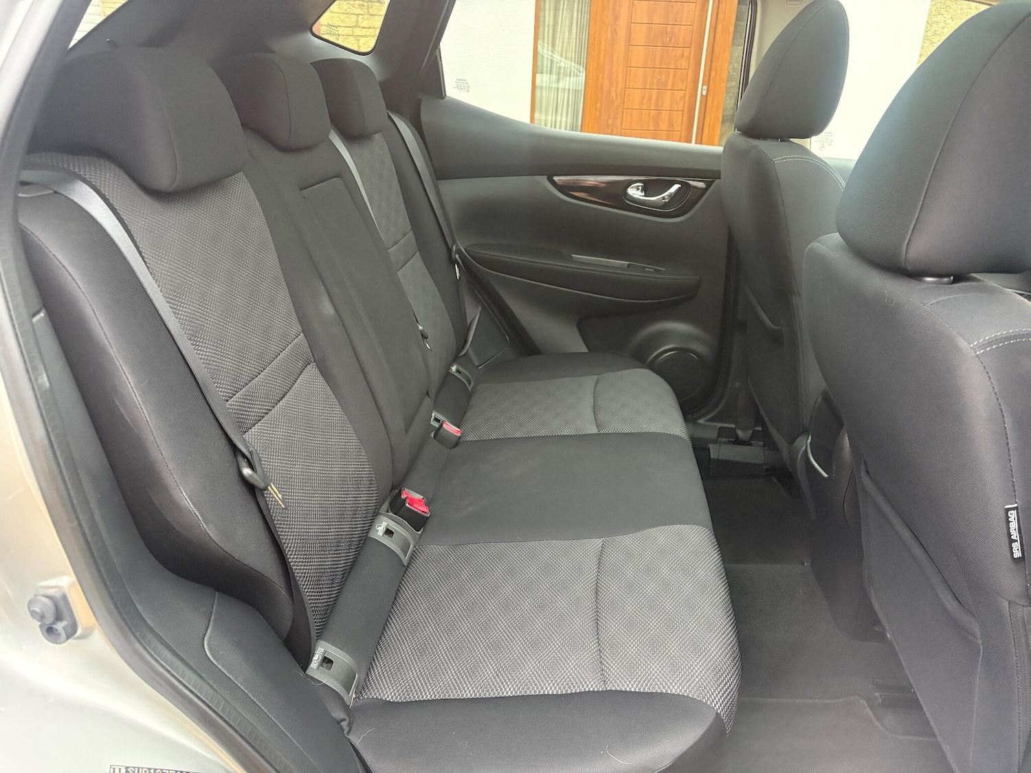 Used Nissan Qashqai 2015 for sale - 77040377: Photo 30