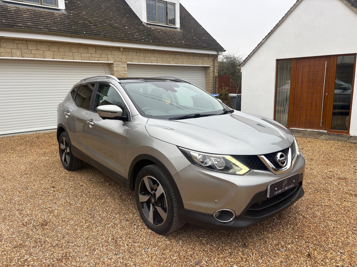 Used Nissan Qashqai 2015 for sale - 77040377: Photo 6