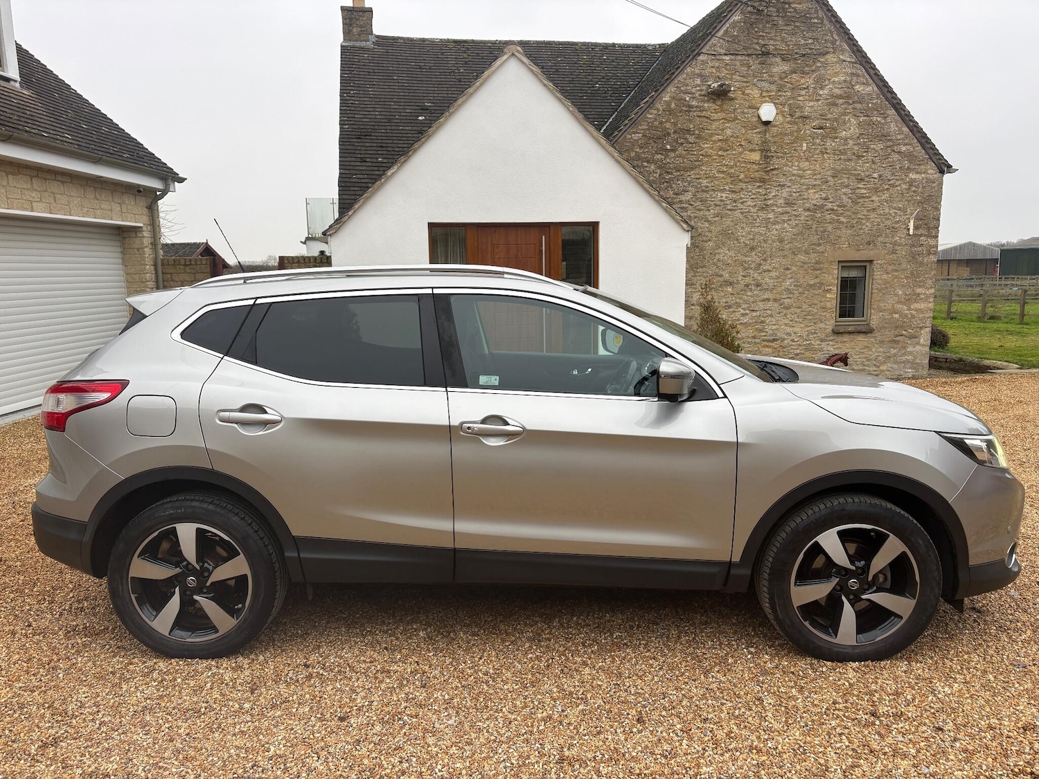 Used Nissan Qashqai 2015 for sale - 77040377: Photo 8