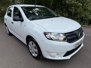 Used Dacia Sandero 2016 for sale - 79140881: Photo