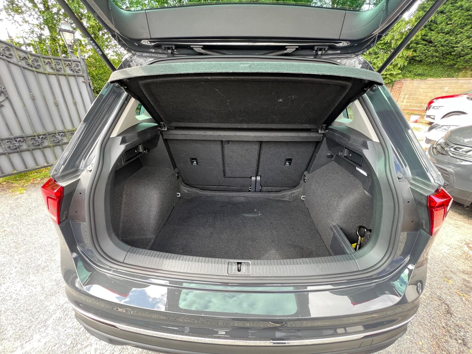 Used Volkswagen Tiguan 2022 for sale - 77910769: Photo 28