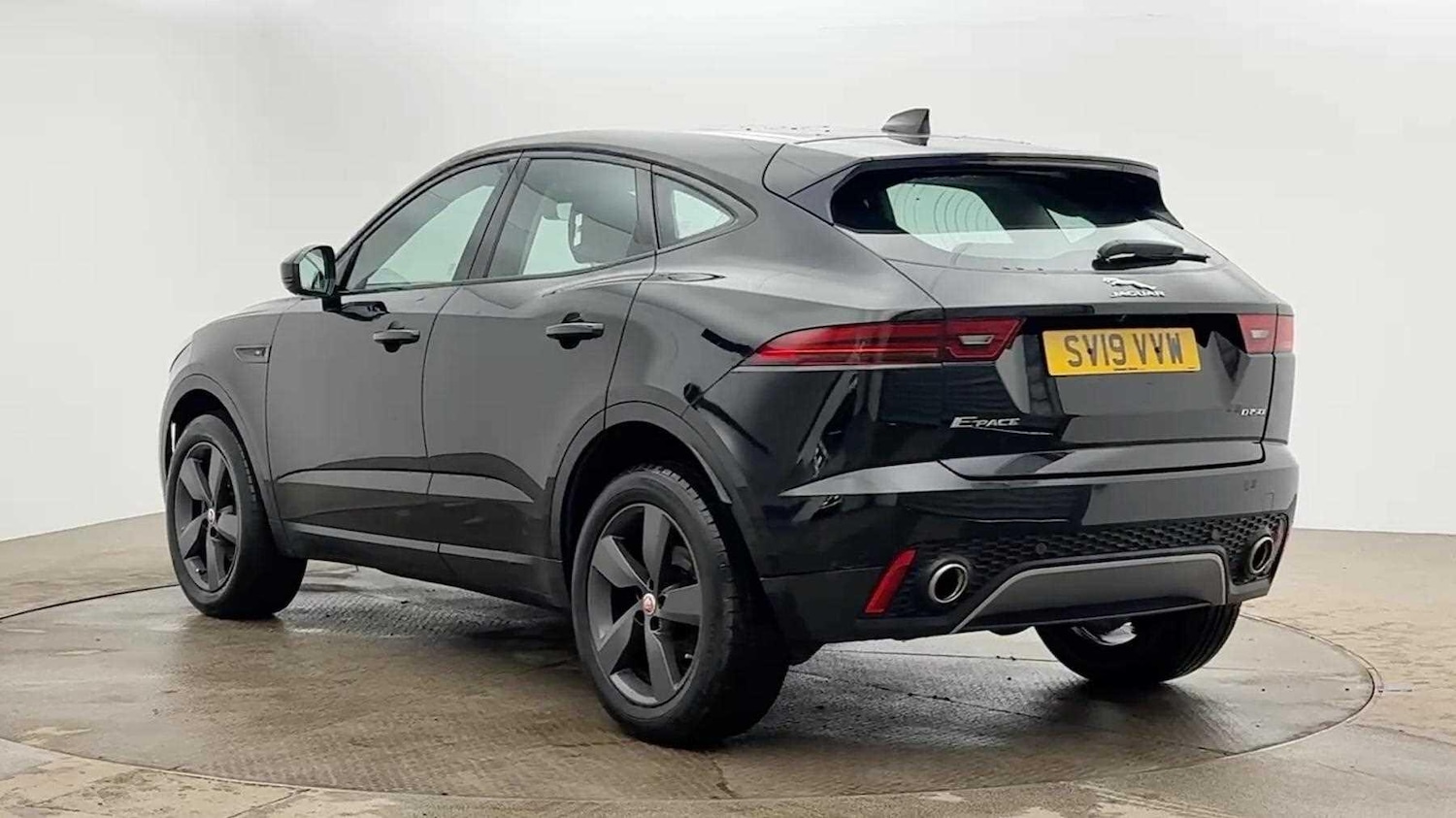 Used Jaguar E-Pace 2019 for sale - 77958044: Photo 3