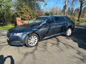 Used Skoda Superb 2019 for sale - 77910774: Photo