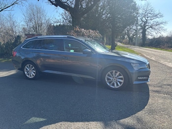 Used Skoda Superb 2019 for sale - 77910774: Photo