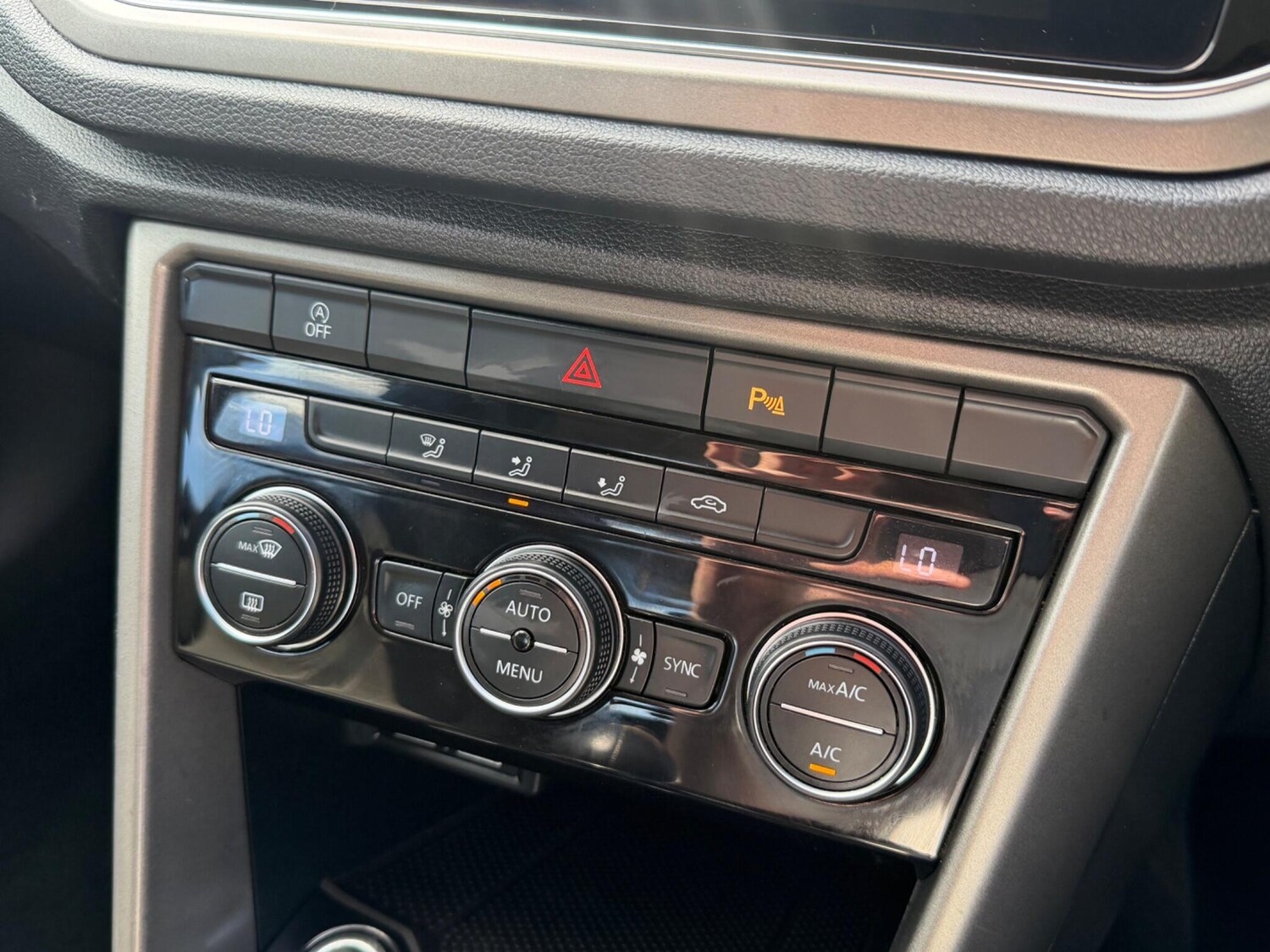 Used Volkswagen T-Roc 2020 for sale - 78156785: Photo 24