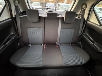 Used Suzuki Ignis 2022 for sale - 76202123: Photo