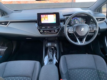 Used Suzuki Swace 2023 for sale - 76202128: Photo 2