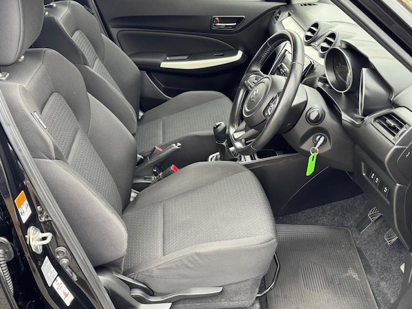 Used Suzuki Swift 2021 for sale - 76202117: Photo 10
