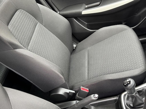 Used Suzuki Swift 2021 for sale - 76202117: Photo 11