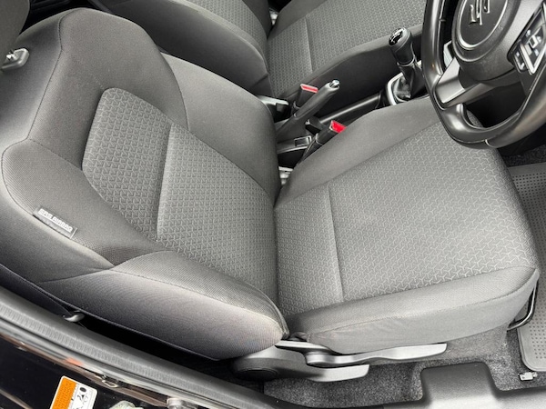 Used Suzuki Swift 2021 for sale - 76202117: Photo 12