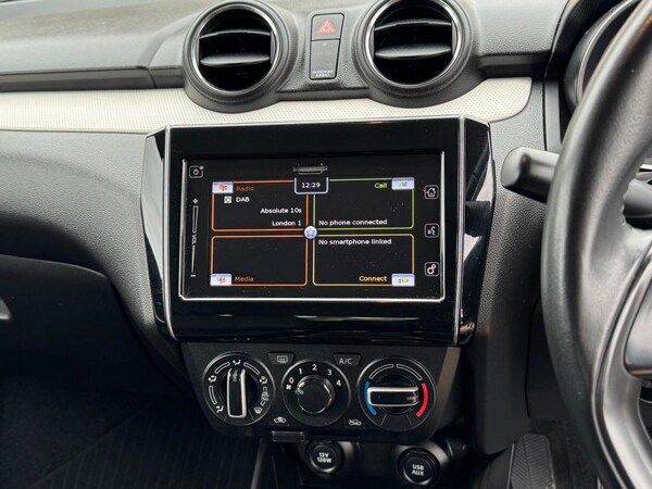 Used Suzuki Swift 2021 for sale - 76202117: Photo 24