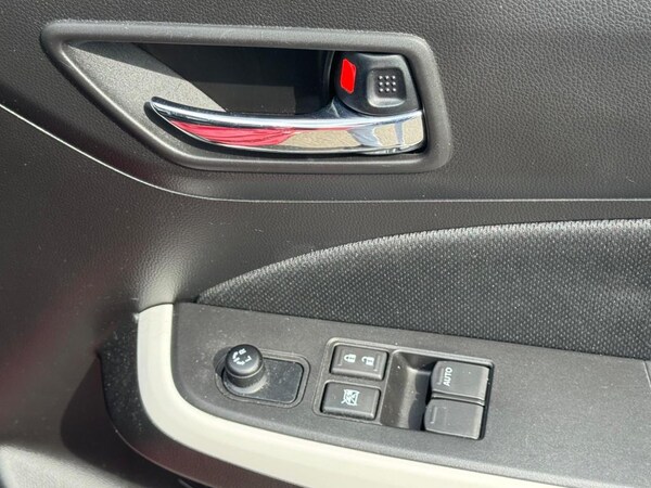 Used Suzuki Swift 2023 for sale - 76202113: Photo 28