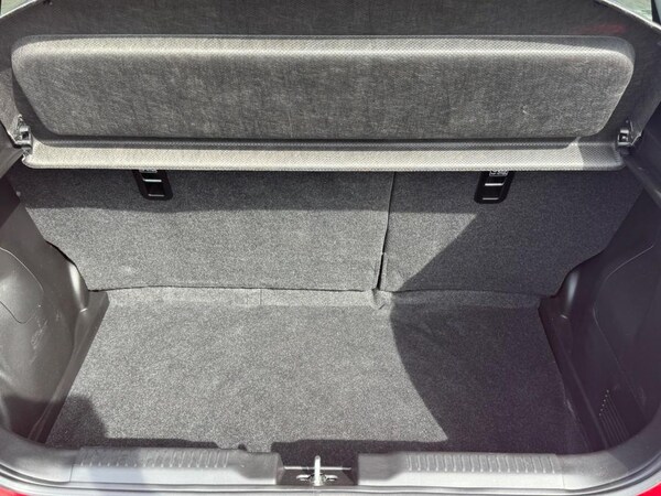 Used Suzuki Swift 2023 for sale - 76202113: Photo 33