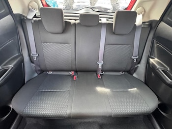 Used Suzuki Swift 2023 for sale - 76202113: Photo 4