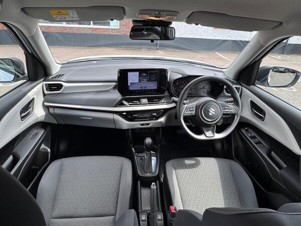 Used Suzuki Swift 2025 for sale - 76202108: Photo 2