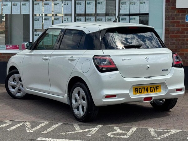 Used Suzuki Swift 2025 for sale - 76202108: Photo 5