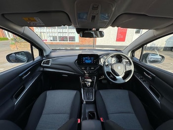 Used Suzuki SX4 S-Cross 2024 for sale - 76202125: Photo 2