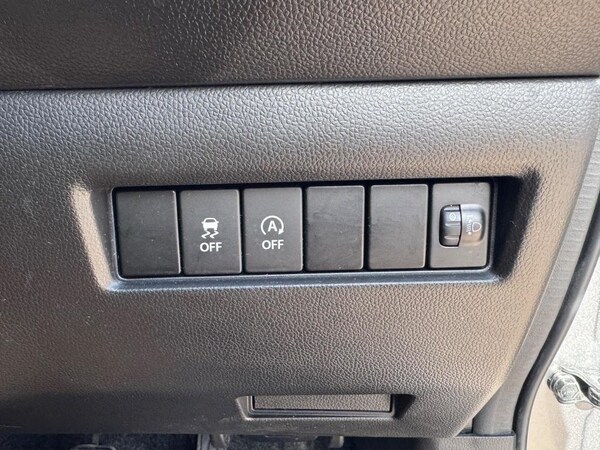Used Suzuki Swift 2020 for sale - 76202112: Photo 26