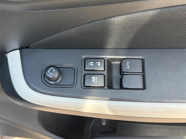 Used Suzuki Swift 2020 for sale - 76202112: Photo 27