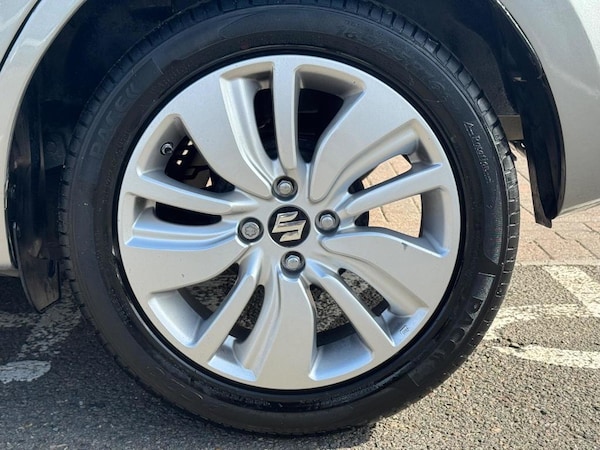 Used Suzuki Swift 2020 for sale - 76202112: Photo 35