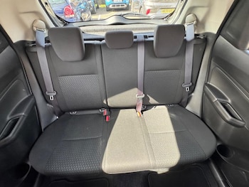 Used Suzuki Swift 2020 for sale - 76202112: Photo 4