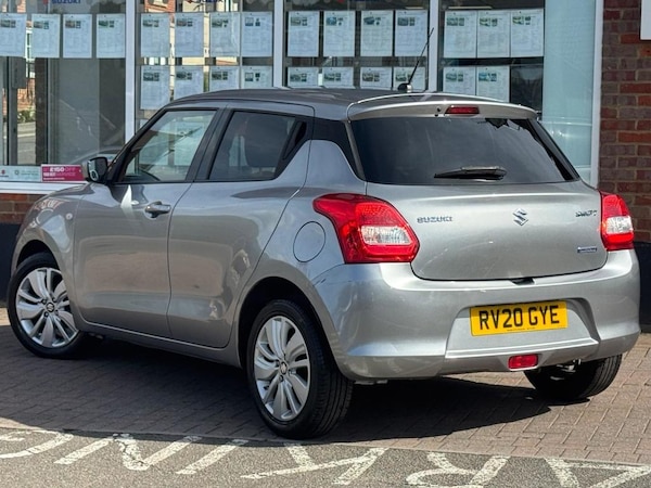Used Suzuki Swift 2020 for sale - 76202112: Photo 6