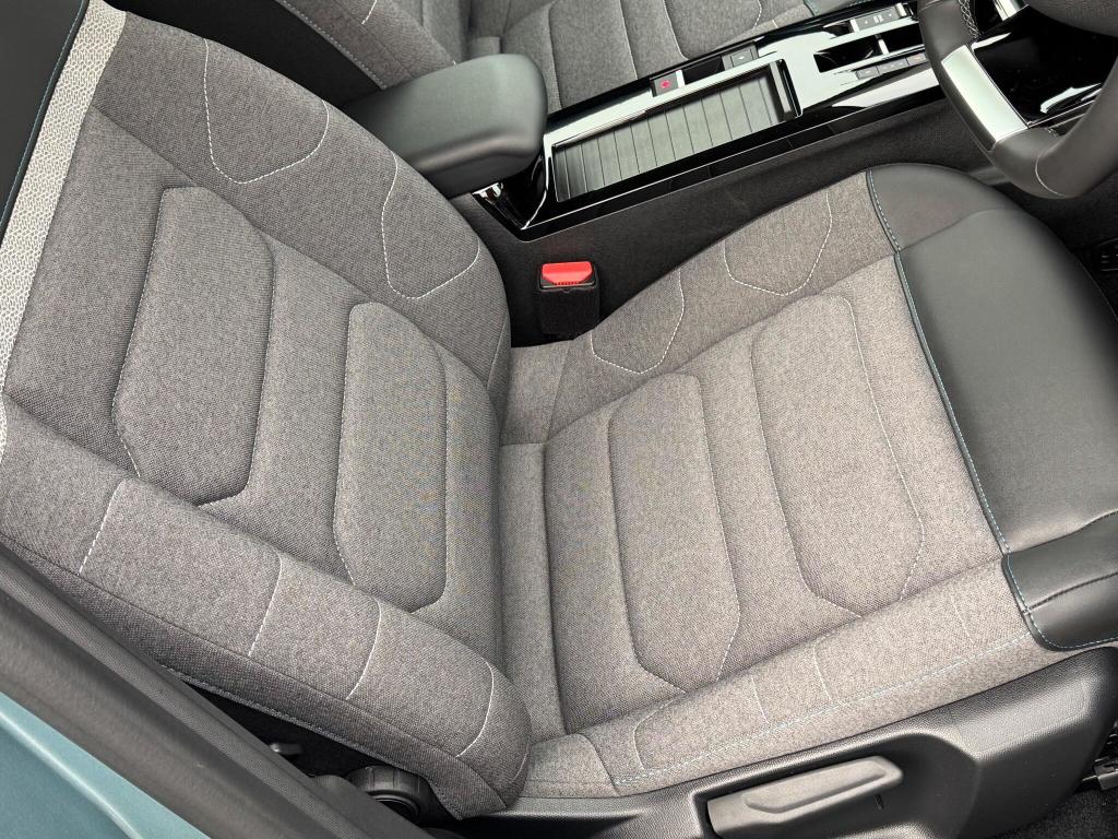 Used Citroen e-C4 2022 for sale - 76197141: Photo 11