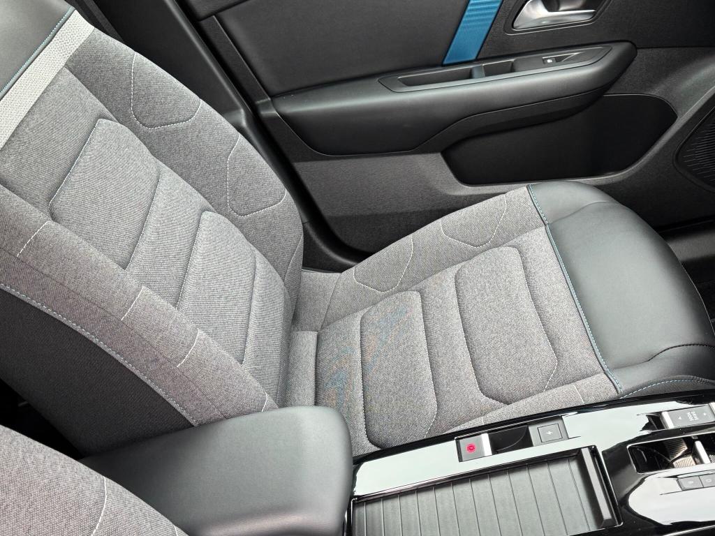 Used Citroen e-C4 2022 for sale - 76197141: Photo 12