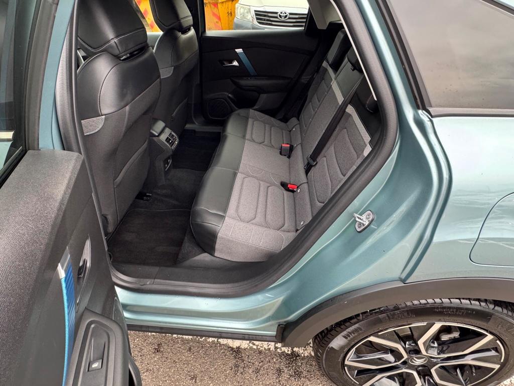 Used Citroen e-C4 2022 for sale - 76197141: Photo 17