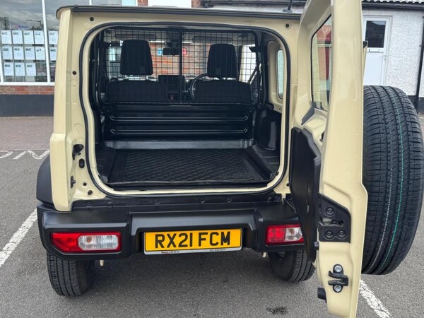 Used Suzuki Jimny 2023 for sale - 76202139: Photo 16