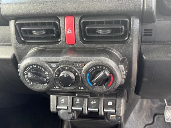 Used Suzuki Jimny 2023 for sale - 76202139: Photo 24