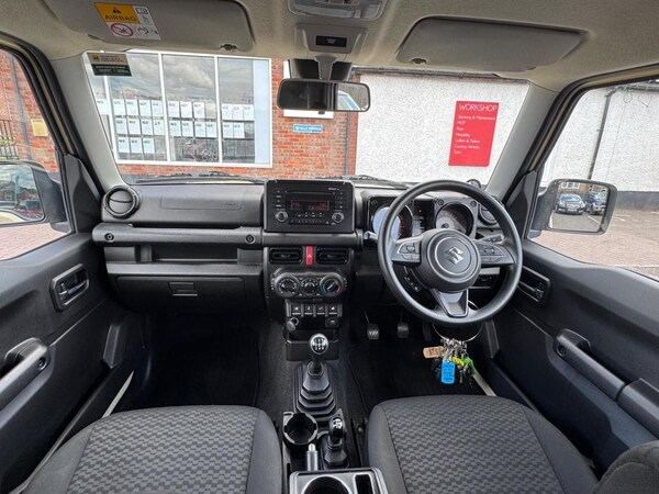 Used Suzuki Jimny 2023 for sale - 76202139: Photo 2