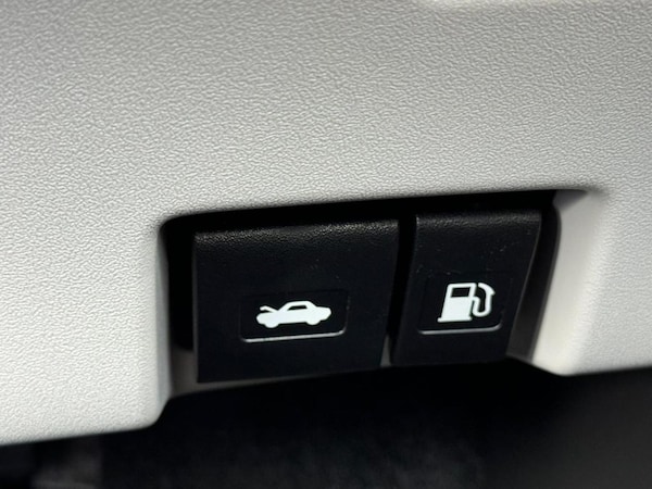Used Suzuki Swift 2024 for sale - 76202116: Photo 30
