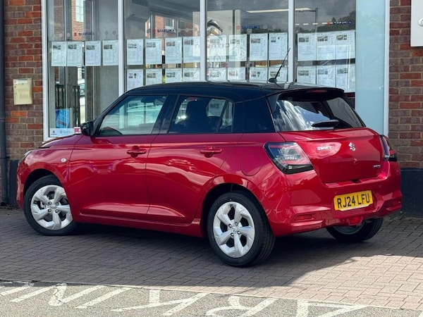 Used Suzuki Swift 2024 for sale - 76202116: Photo 3