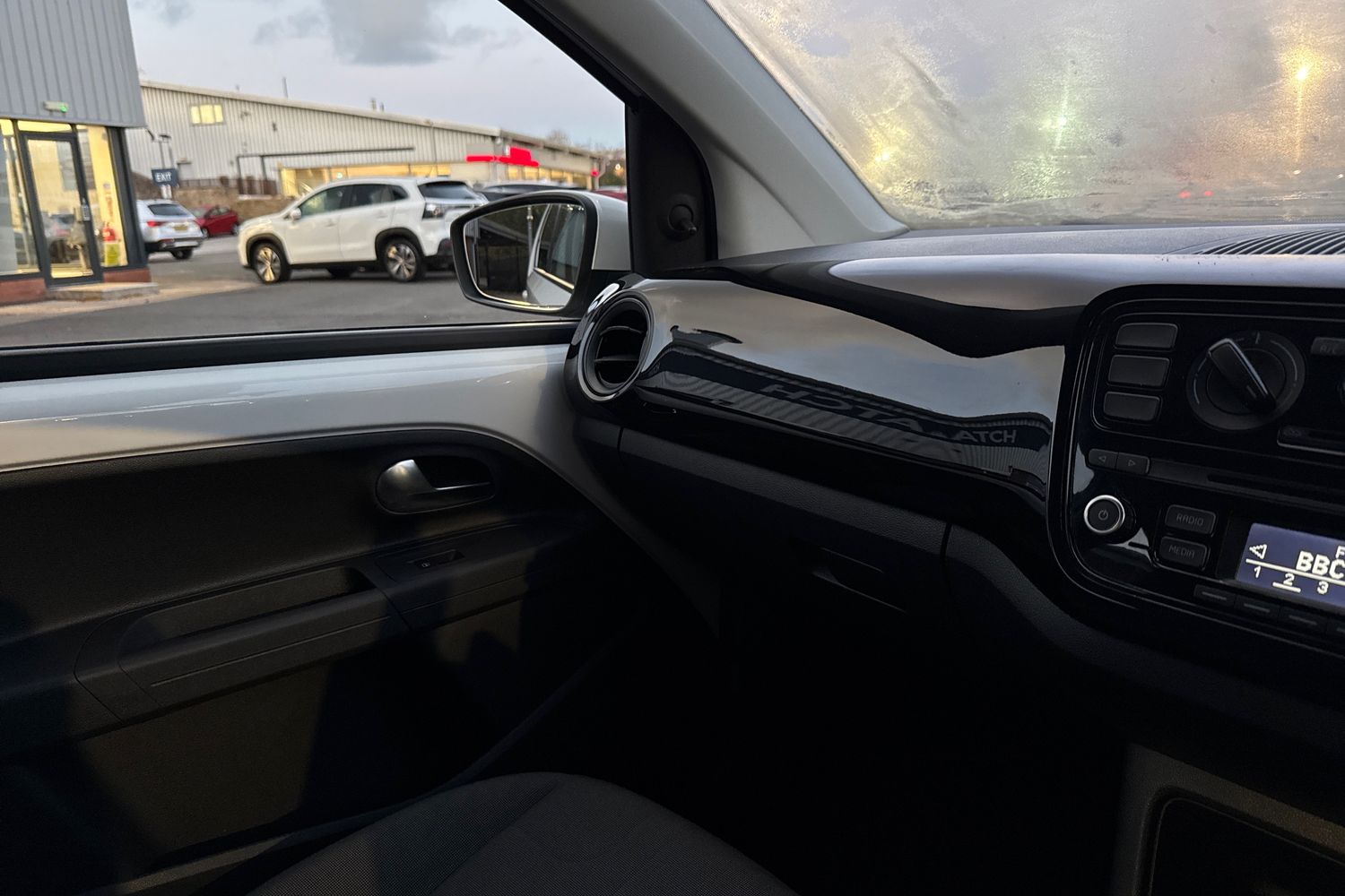 Used Volkswagen up! 2015 for sale - 76411659: Photo 33