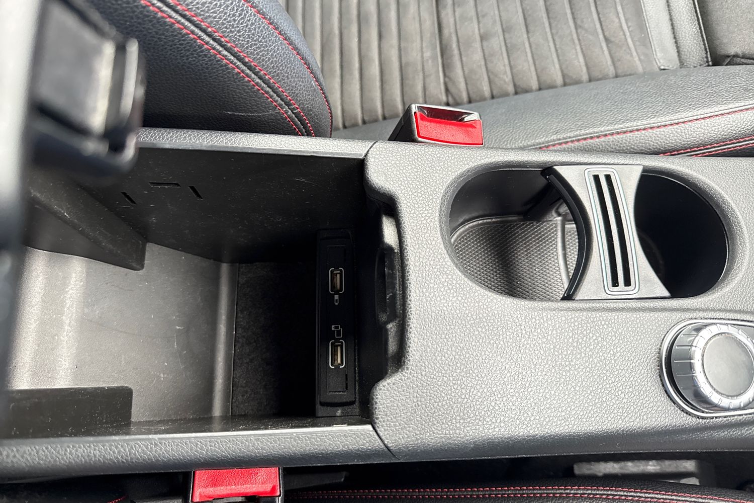 Used Mercedes-Benz A-Class 2017 for sale - 77527295: Photo 41