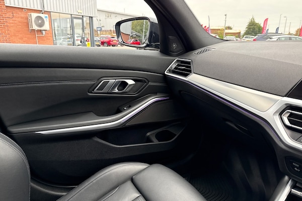 Used BMW 3 Series 2019 for sale - 76257049: Photo 42