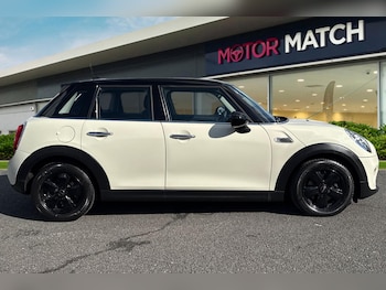 Used MINI Hatch 2019 for sale - 78228779: Photo