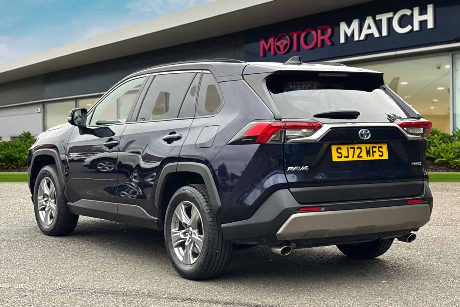 Used Toyota RAV4 2022 for sale - 76236707: Photo 2