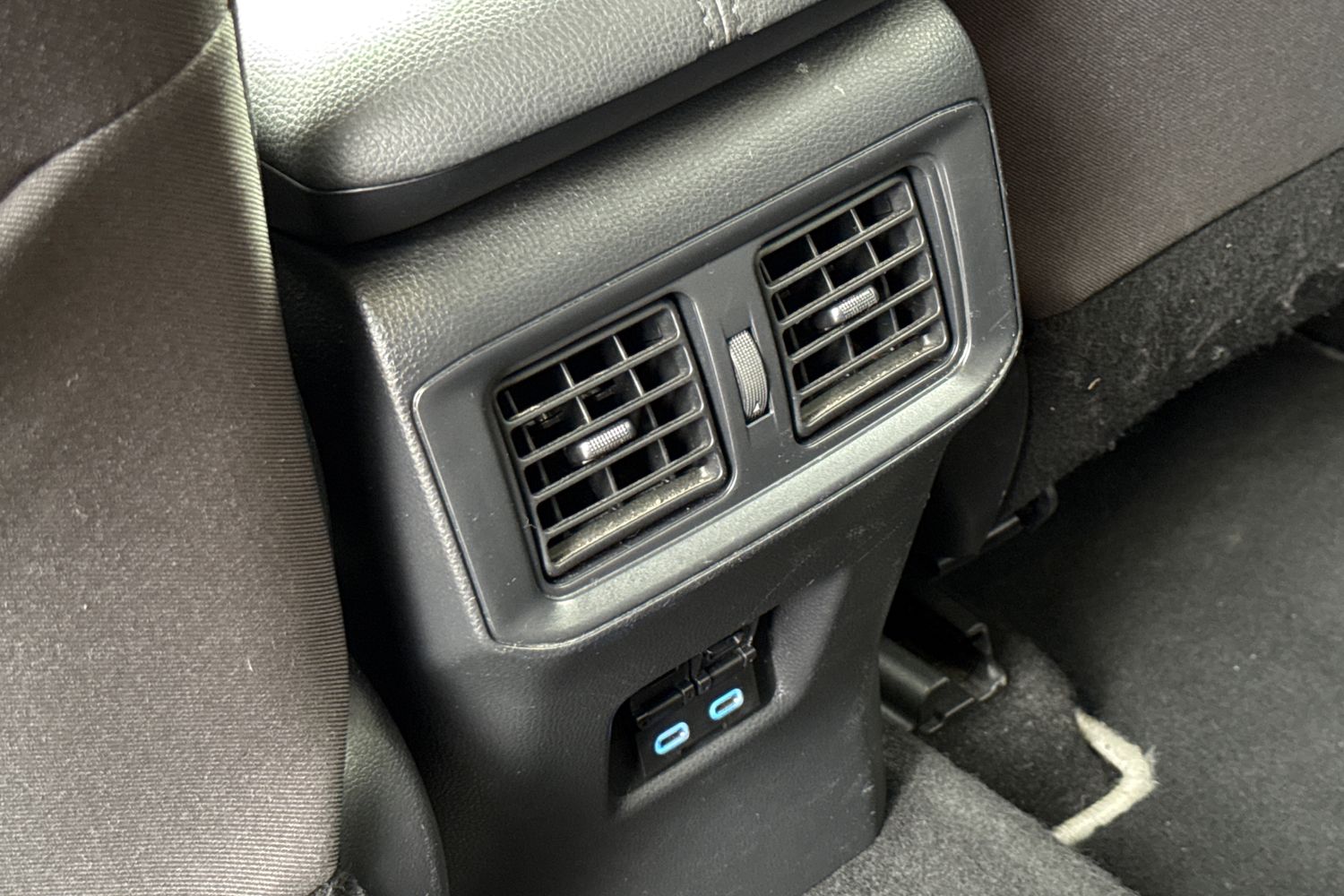 Used Toyota RAV4 2022 for sale - 76236707: Photo 33