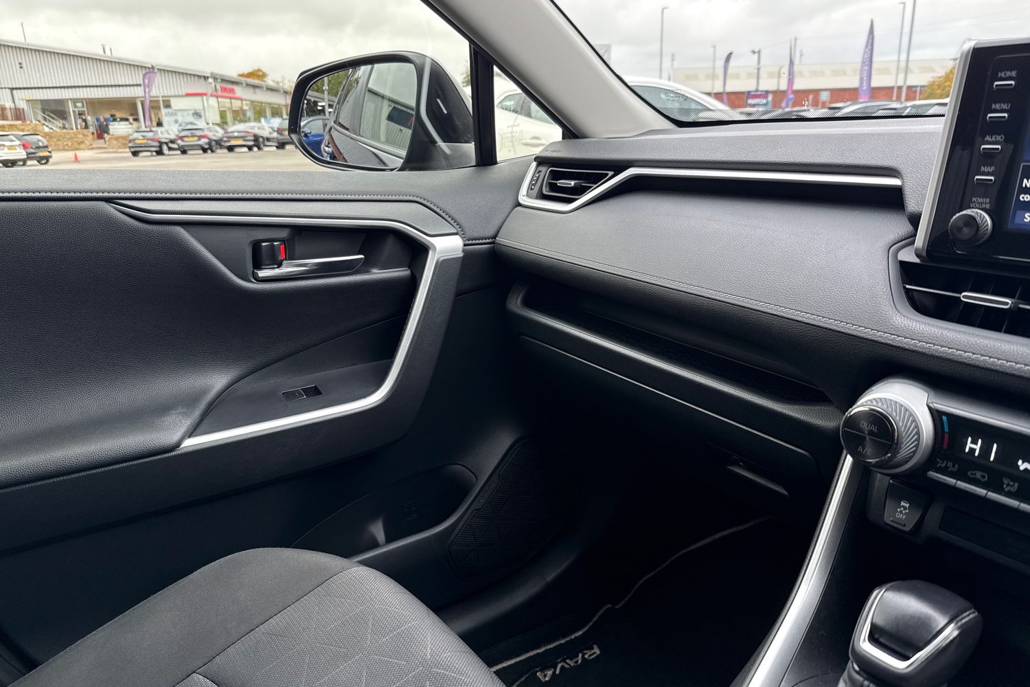 Used Toyota RAV4 2022 for sale - 76236707: Photo 39