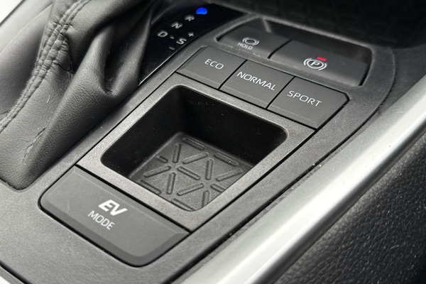 Used Toyota RAV4 2022 for sale - 76236707: Photo 41