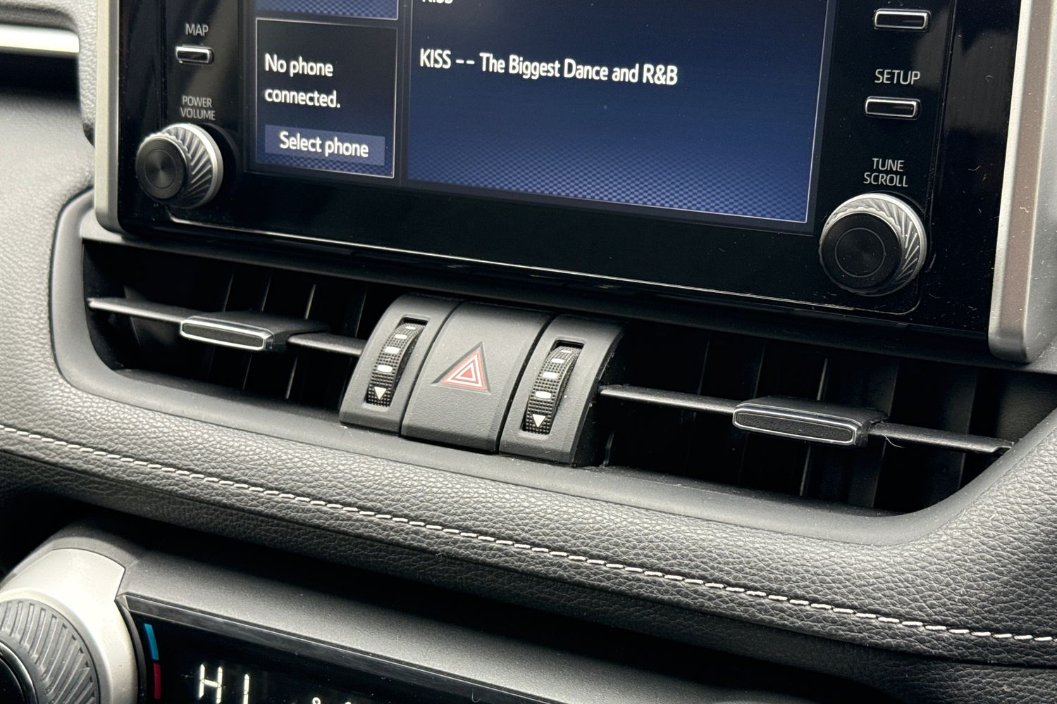 Used Toyota RAV4 2022 for sale - 76236707: Photo 45