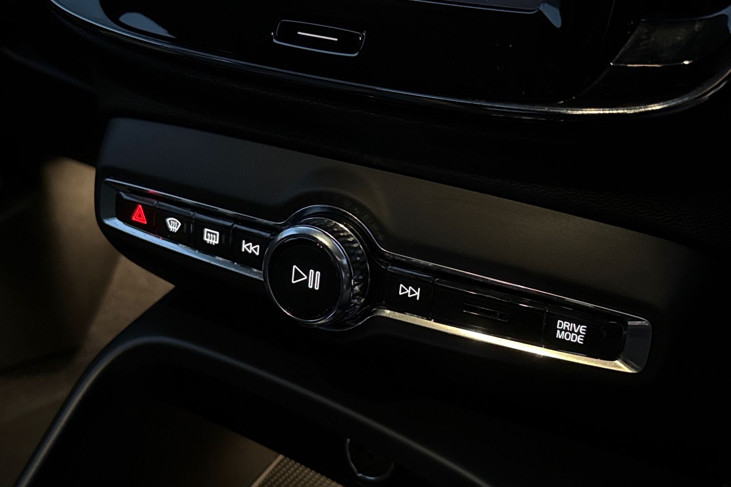 Used Volvo XC40 2021 for sale - 76827890: Photo 40