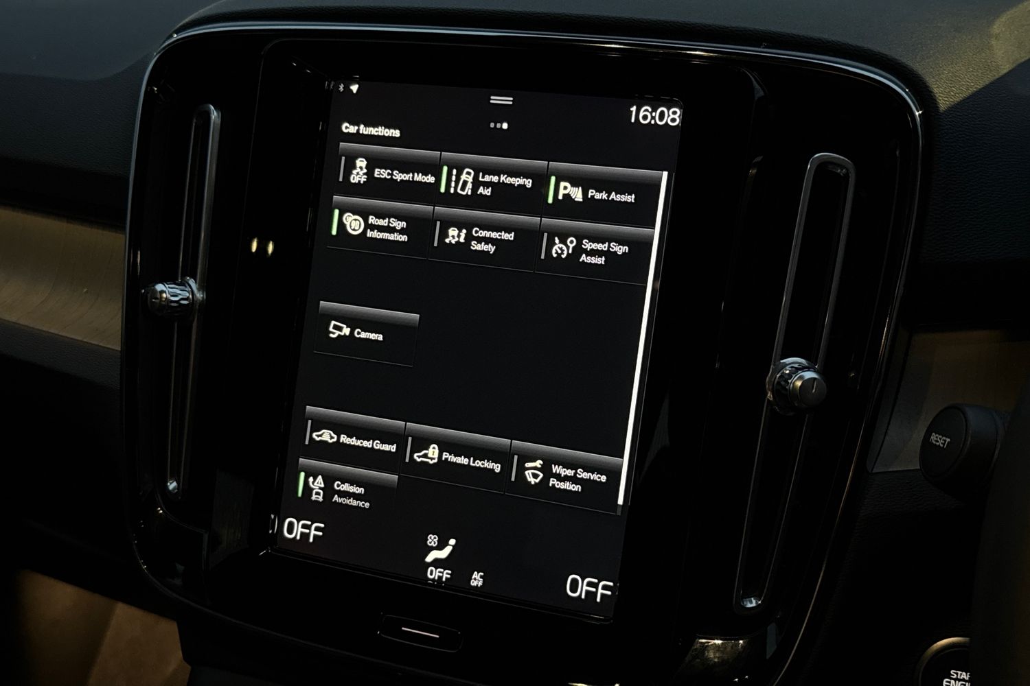 Used Volvo XC40 2021 for sale - 76827890: Photo 46