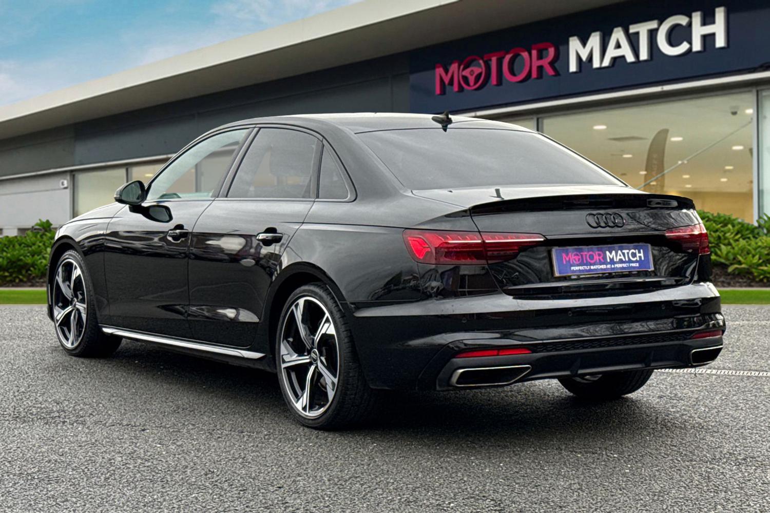 Used Audi A4 2022 for sale - 77500762: Photo 2