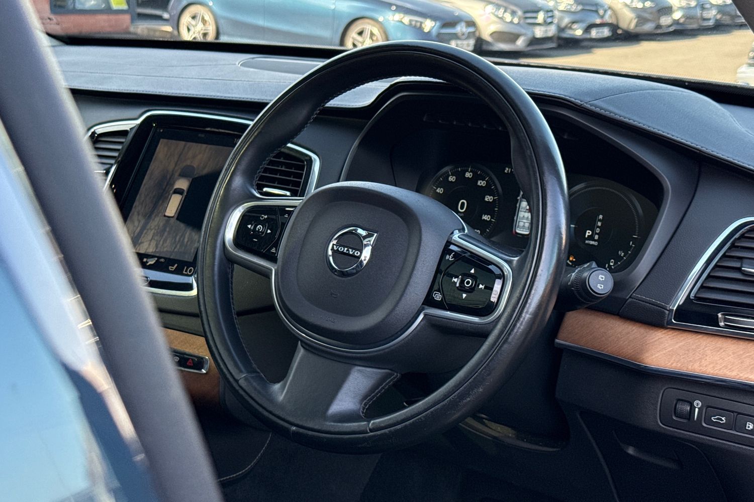 Used Volvo XC90 2017 for sale - 78168582: Photo 35