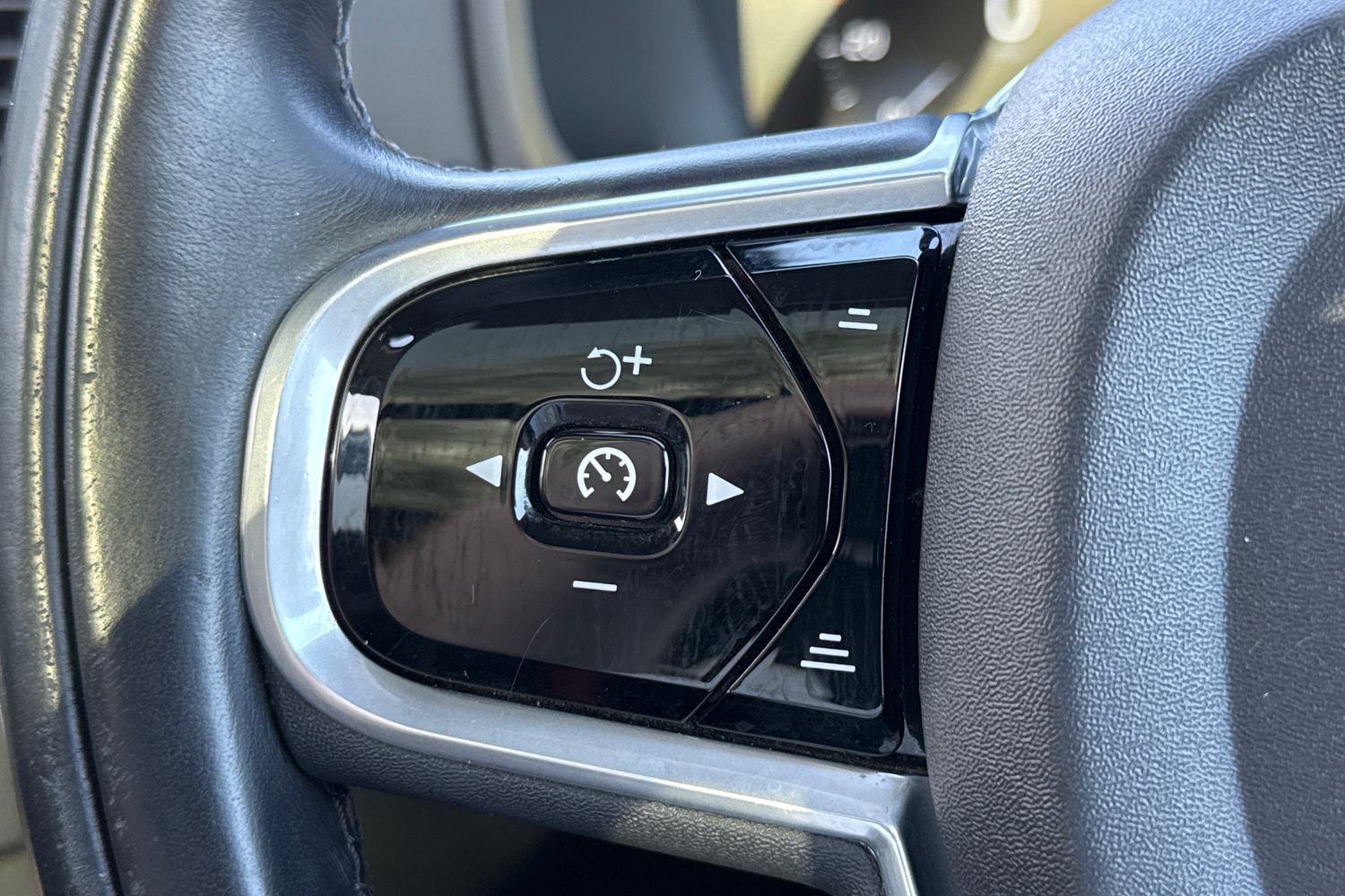 Used Volvo XC90 2017 for sale - 78168582: Photo 39